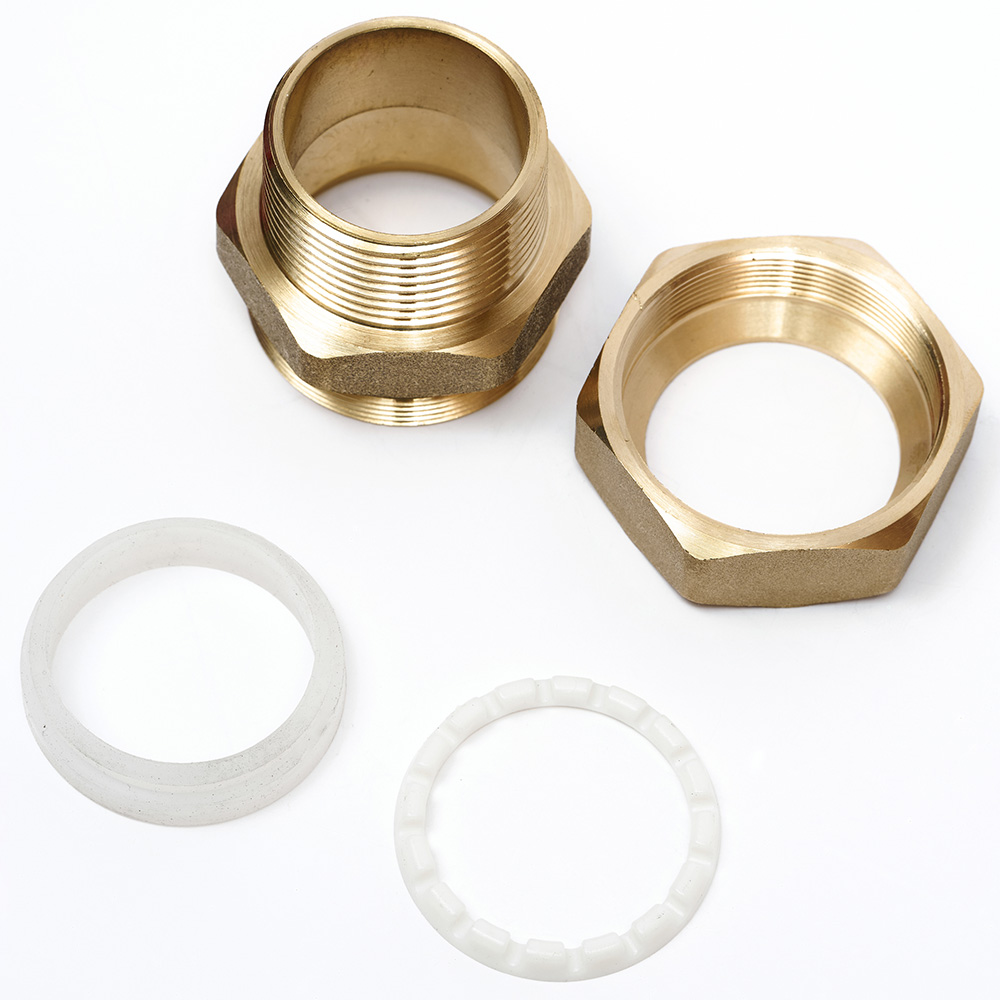 BC32 32х1 1/4 фитинг (муфта) труба - наружная резьба (папа) Kofulso