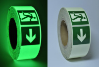 Фотолюминесцентная лента с линейной разметкой, знаками Е02-01 и Е01-02 правосторонняя 0,05х1м