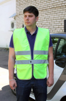 Жилет сигнальный со световозвращающими полосами (салатовый) Жилет сигнальный со световозвращающими полосами (салатовый)