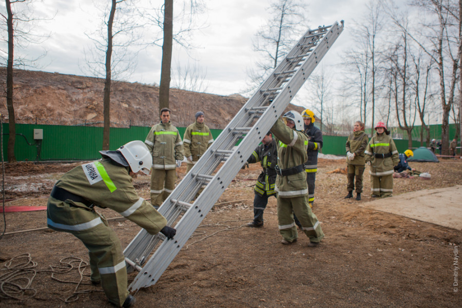 Лестница-трехколенка пожарная выдвижная ВПЛ