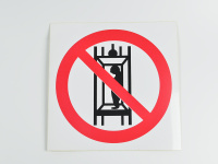 Знак P13 Запрещается транспортировка пассажиров, 200х200