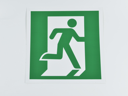 Знак E01-02 Выход здесь (правосторонний), 200х200