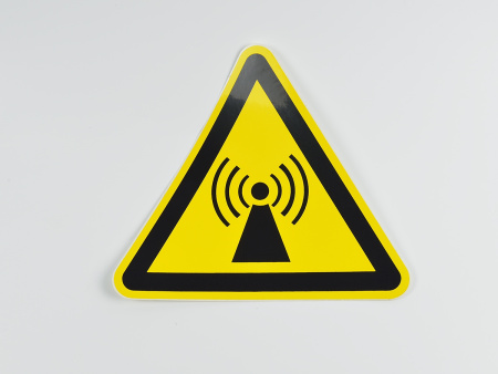 Знак W12 Внимание. Электромагнитное поле, 200х200х200 мм