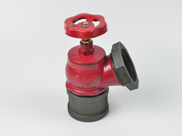 КПЧ угловой 125° (цапка-цапка) Д65 клапан пожарный чугунный 