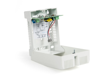 Скат-1200 А 12В, 0,7А, в режиме резерва до 2А, отсек под АКБ 1 штх12В, 1.2Ач, пластиковый корпус источник питания